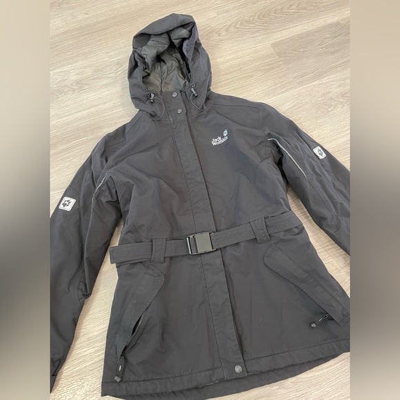 JACK WOLFSKIN Black Winter Snowboard Ski Jacket Belted. Size L - Picture 15 of 15